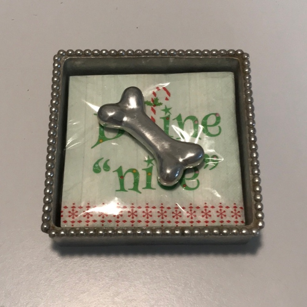 Like New Preowned MARIPOSA cocktail napkin holder w dog bone weight & napkins